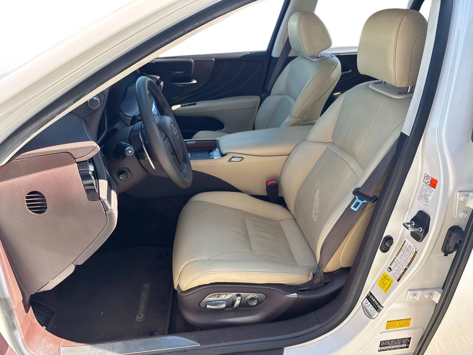 Used 2020 Lexus LS 500 w/ Accessory Package (Z1) RWD image 20