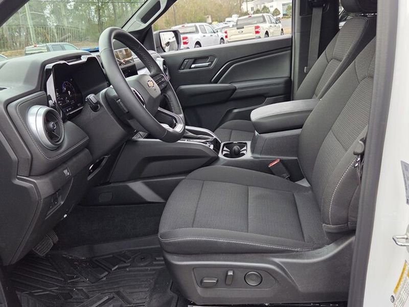 Used 2026 Chevrolet Colorado LT w/ Advanced Trailering Package image 6