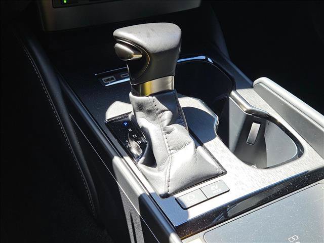 Used 2025 Lexus ES 300h w/ Premium Package FWD image 14
