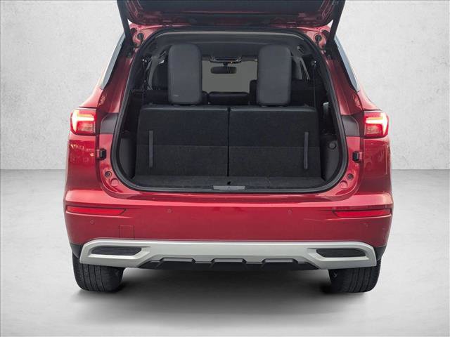 Used 2024 Mitsubishi Outlander SE image 6