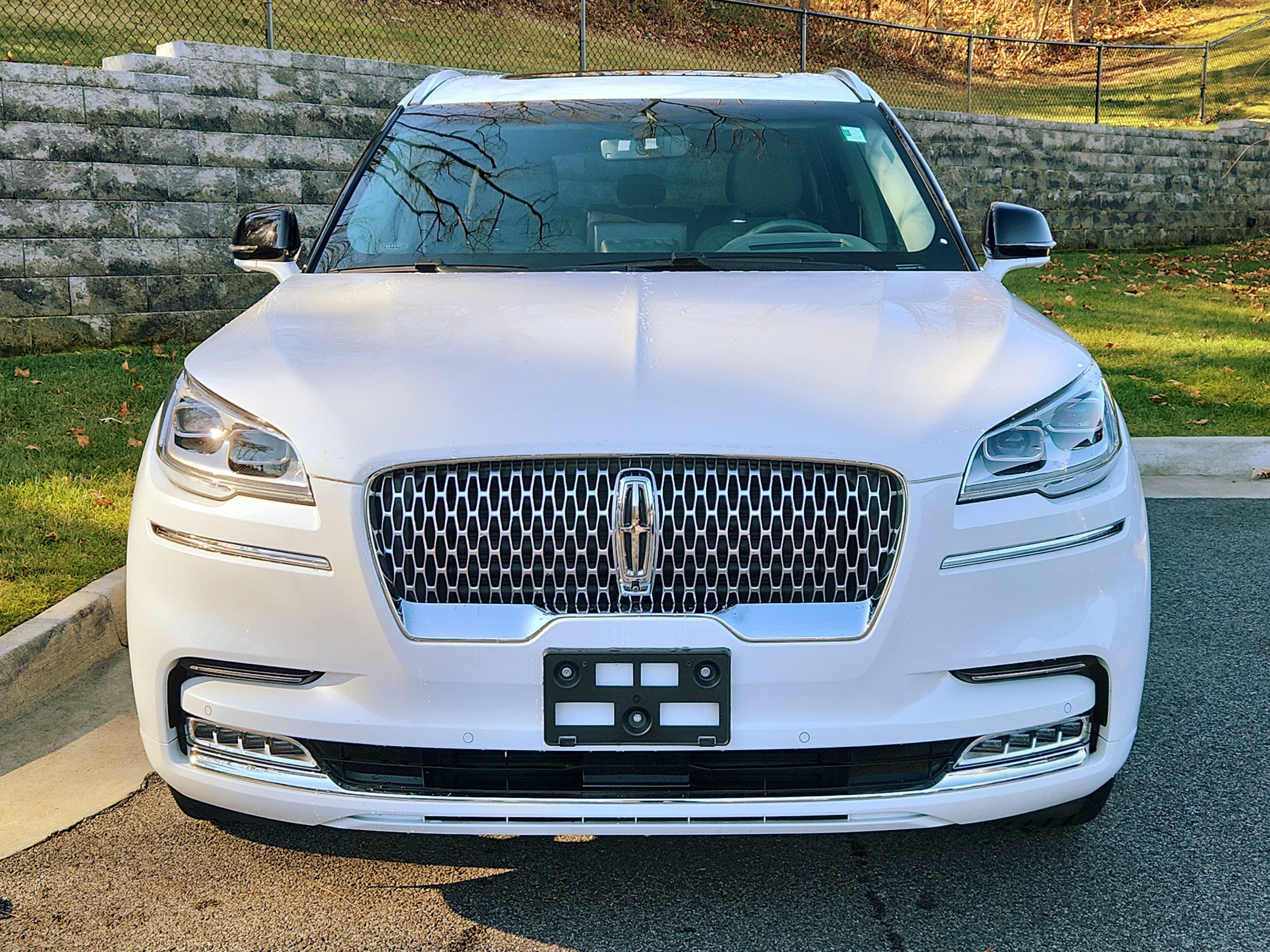 Used 2021 Lincoln Aviator Reserve w/ Equipment Group 202A image 8