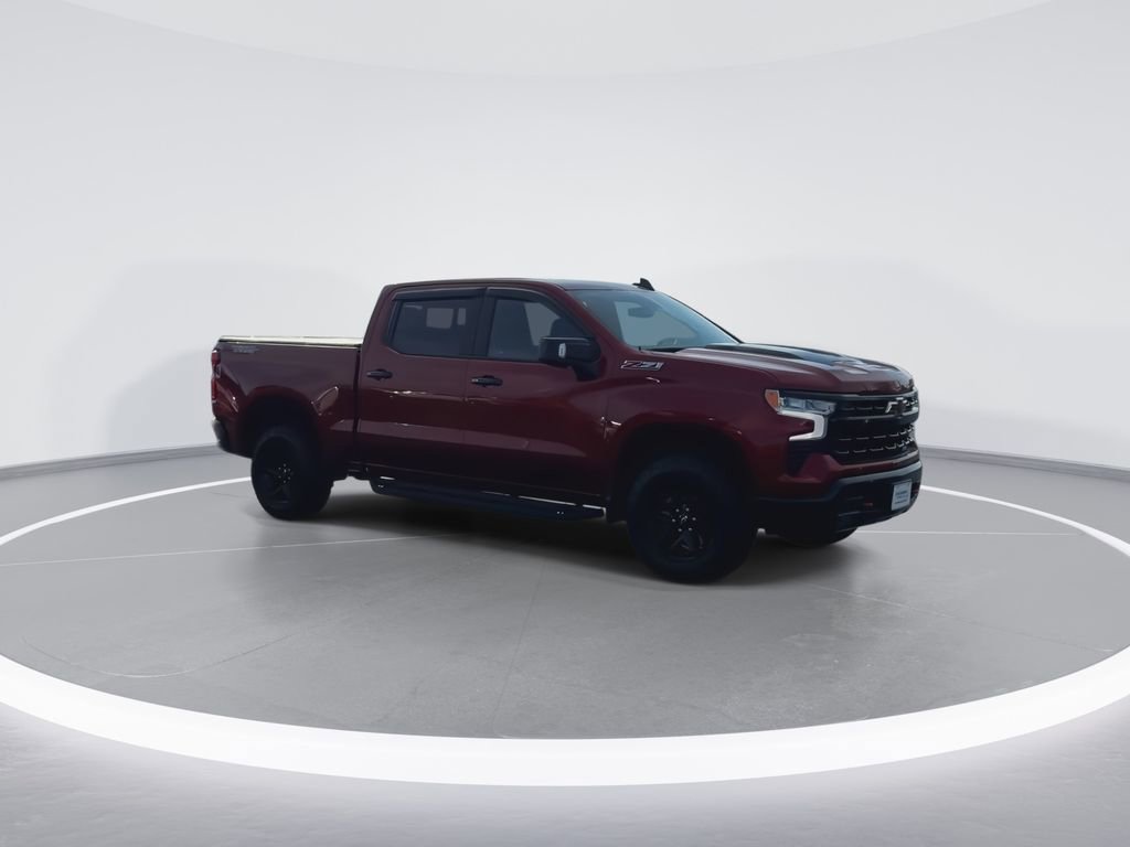 Used 2022 Chevrolet Silverado 1500 LT Trail Boss w/ Convenience Package II image 2