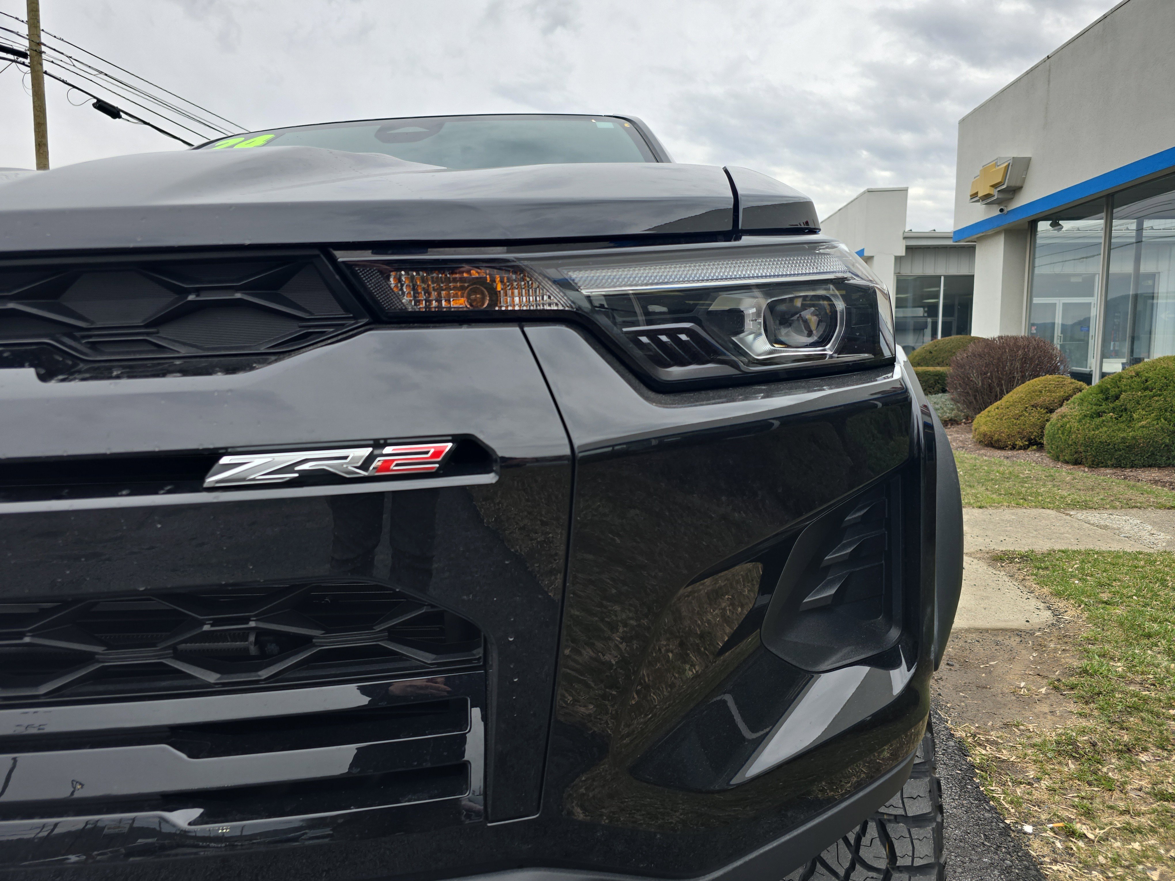 Used 2024 Chevrolet Colorado ZR2 w/ Technology Package image 10