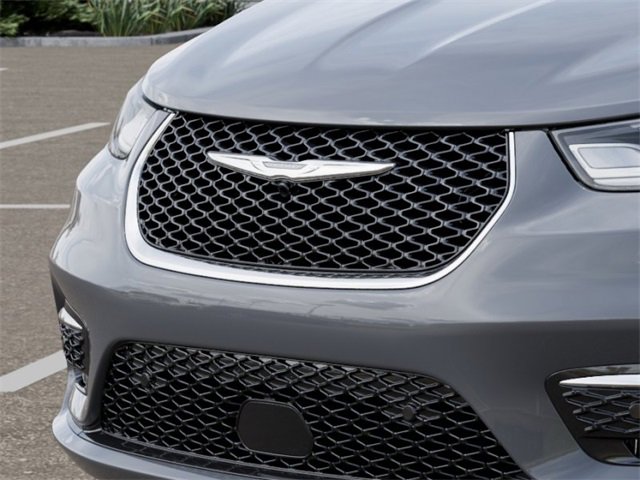 New 2025 Chrysler Pacifica Select image 11
