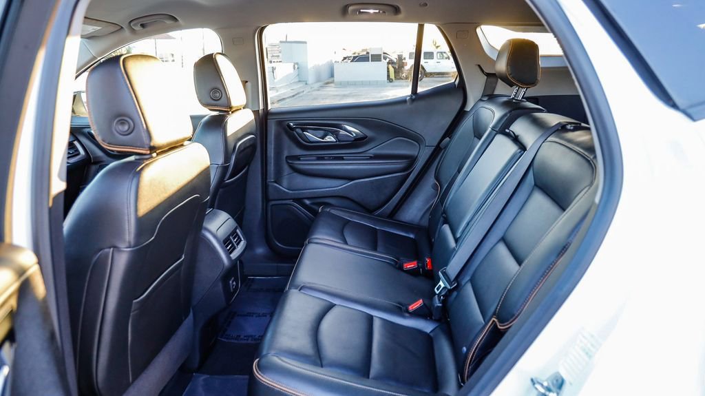 Used 2023 GMC Terrain AT4 image 22