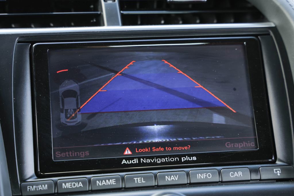 Used 2014 Audi R8 V8 w/ Enhanced Leather Package AWD/4WD image 11