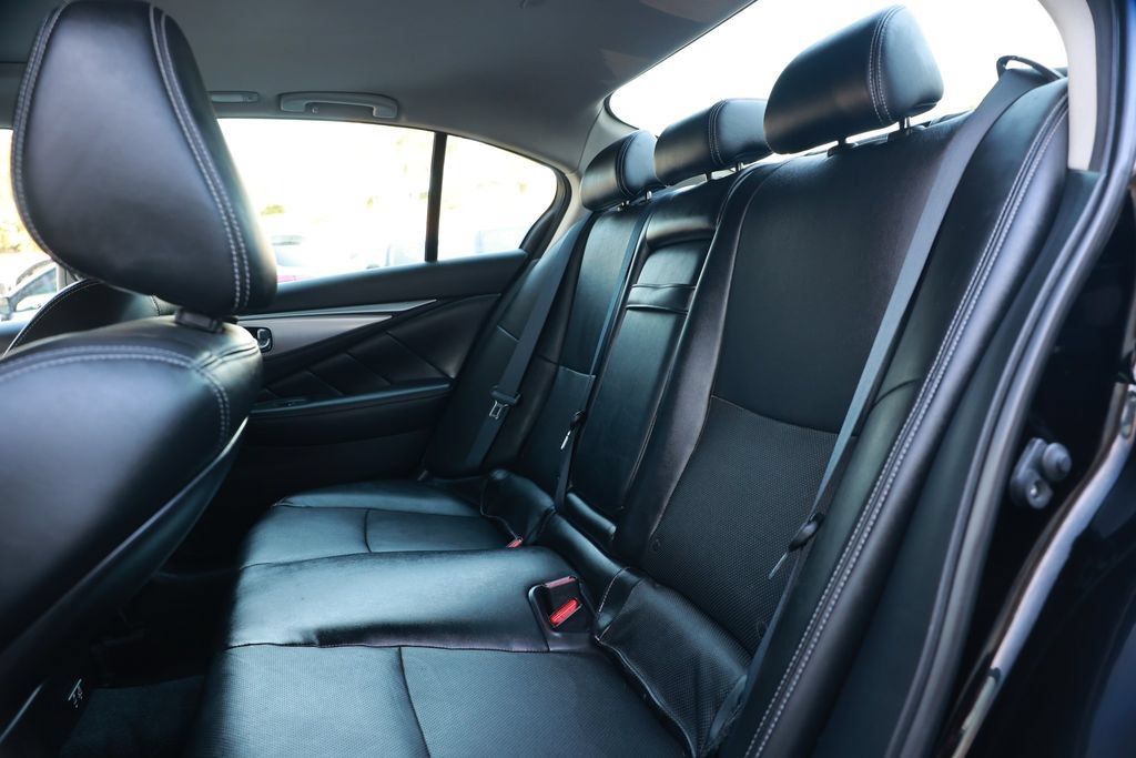 Used 2024 INFINITI Q50 Luxe w/ Cargo Package RWD image 34