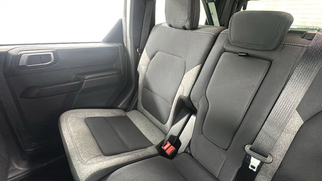 Used 2025 Ford Bronco Big Bend image 14