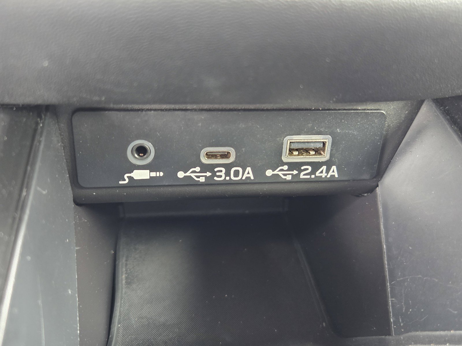 Used 2024 Subaru Outback Premium AWD/4WD image 24