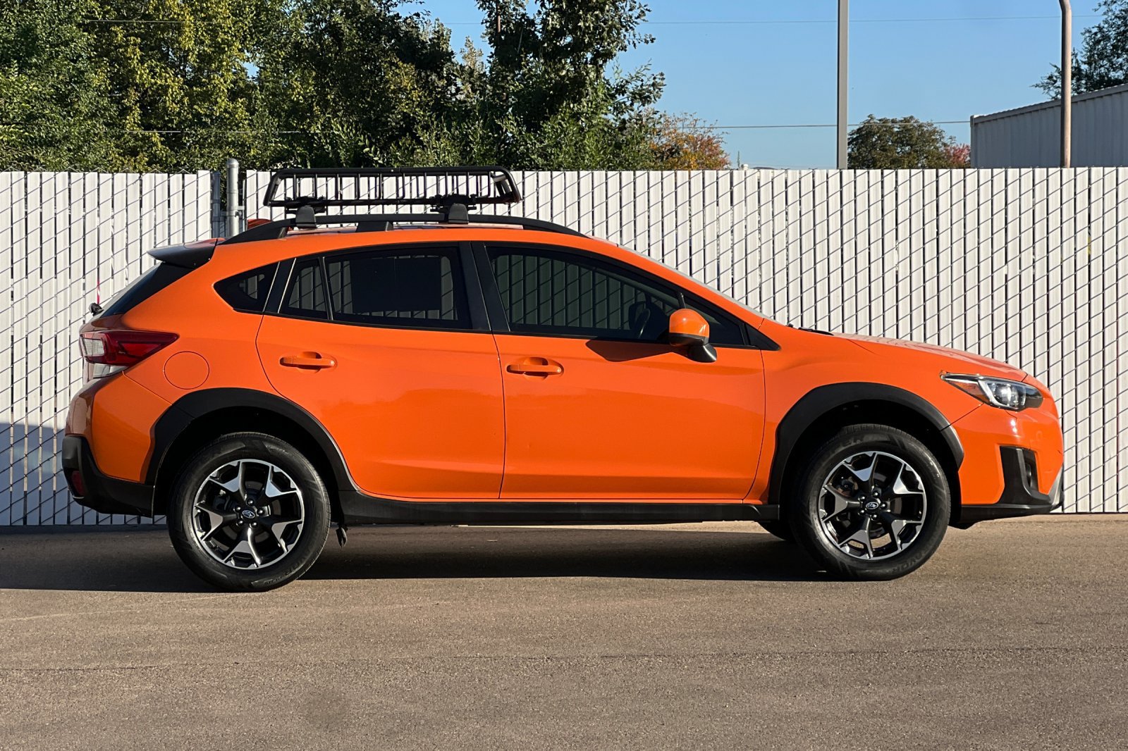 Used 2020 Subaru Crosstrek 2.0i Premium AWD/4WD image 3