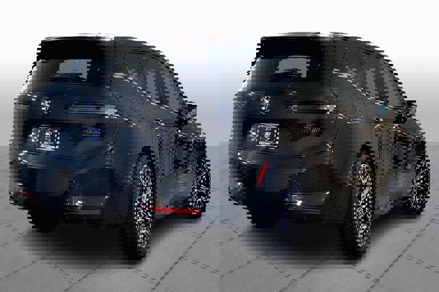 Used 2023 BMW iX M60 w/ Executive Package image 12