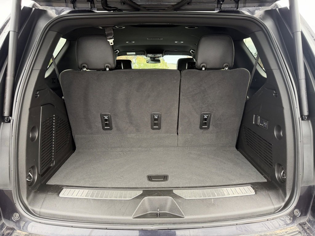 Used 2024 Chevrolet Tahoe RST w/ Luxury Package image 11