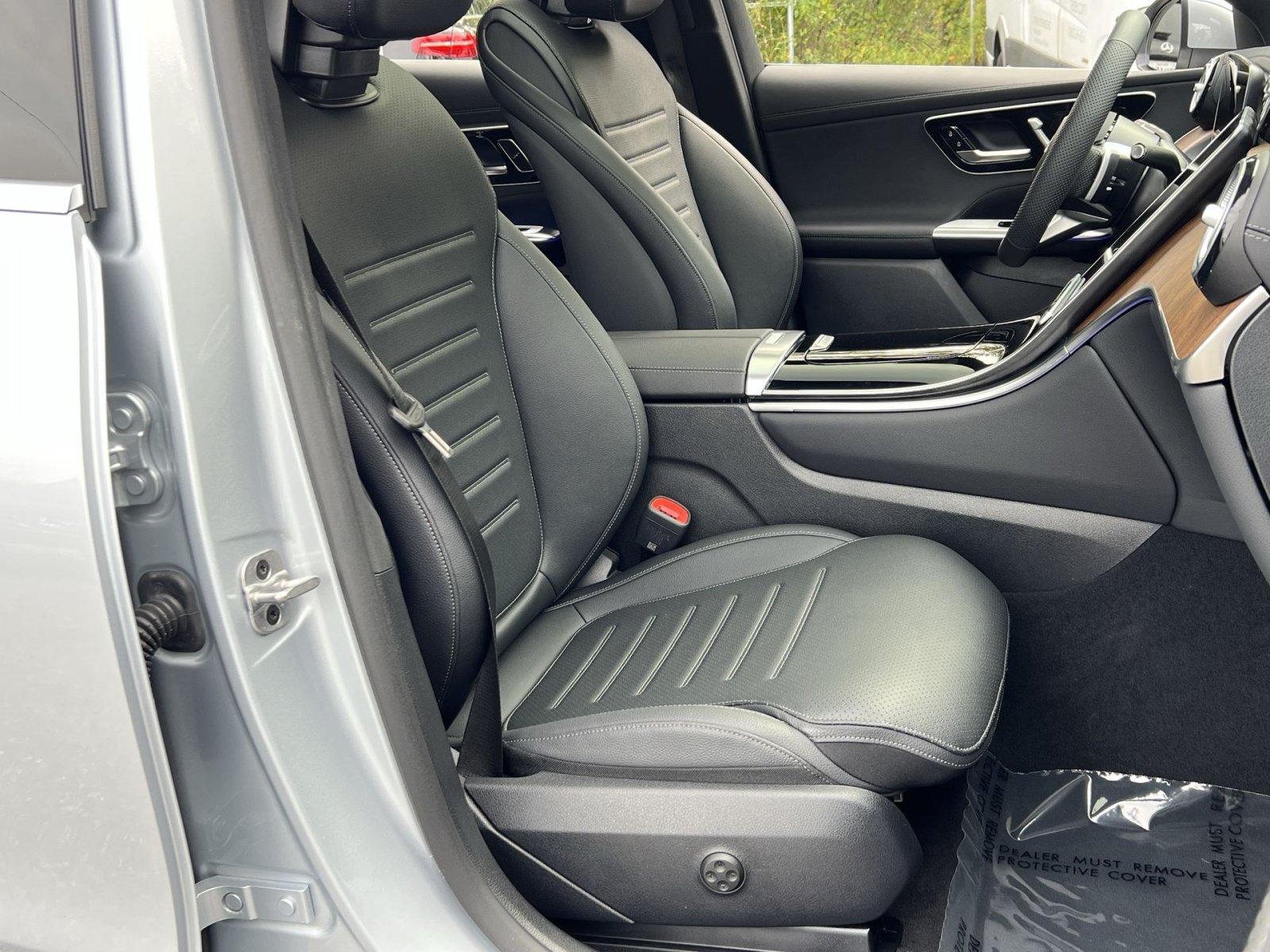 Certified 2026 Mercedes-Benz GLC 300 4MATIC image 33