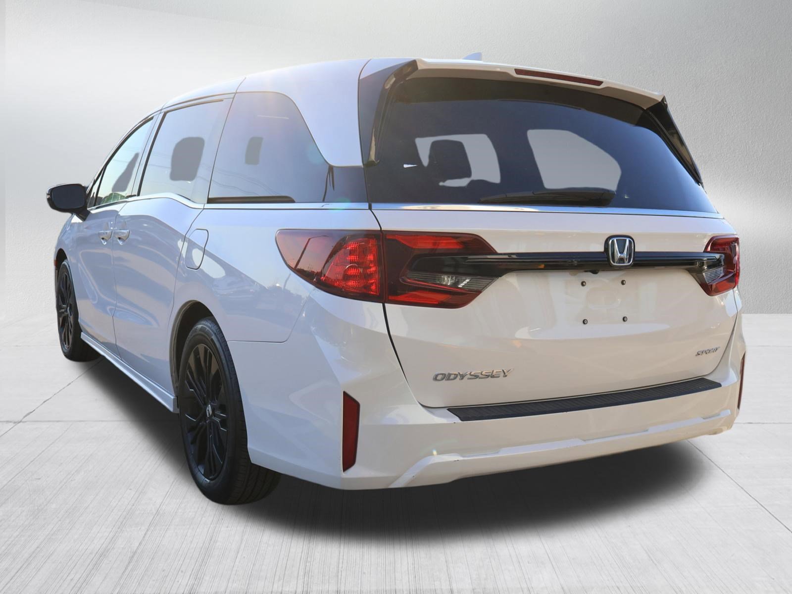 Used 2025 Honda Odyssey Sport-L image 5