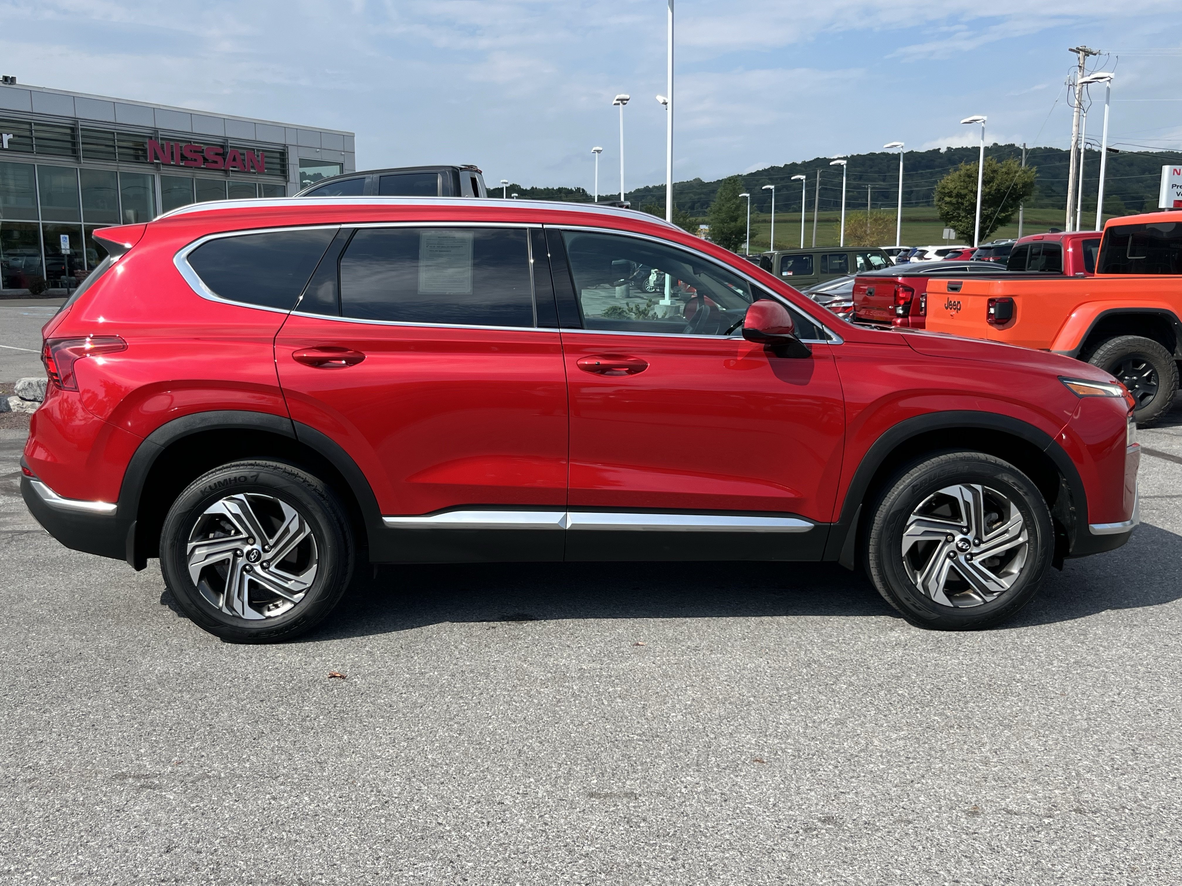 Used 2022 Hyundai Santa Fe SEL AWD/4WD image 2