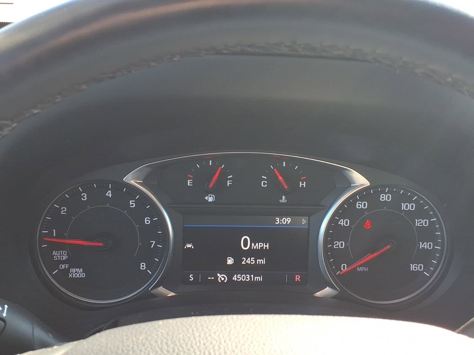 Used 2024 GMC Terrain SLT image 23