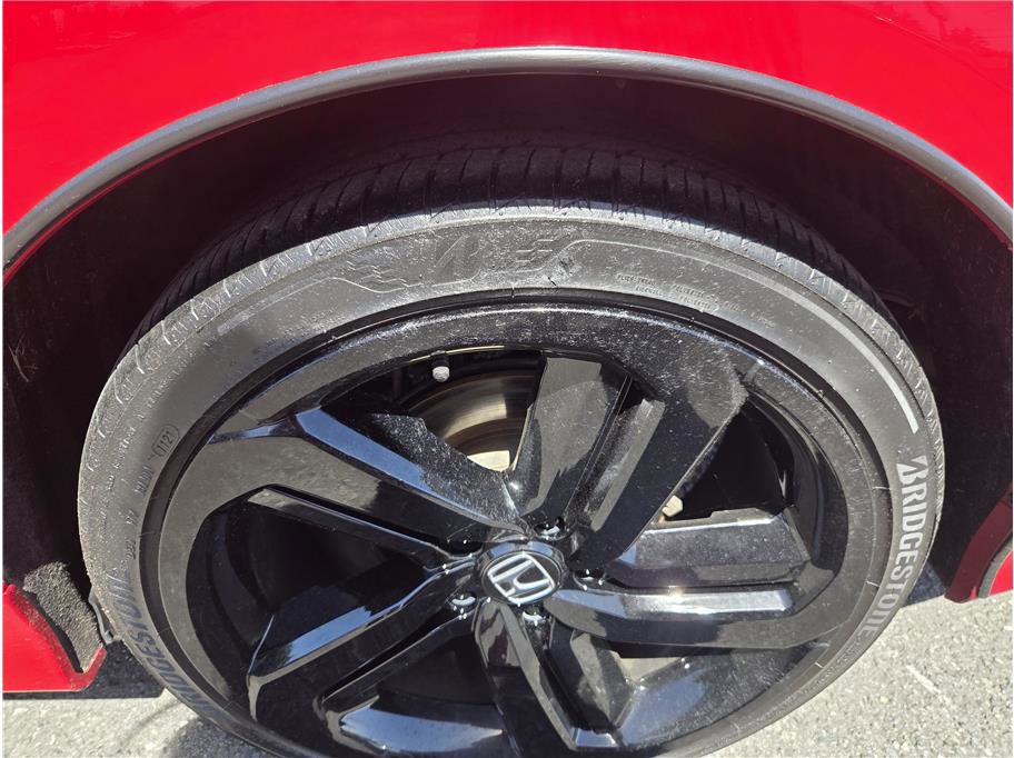 Used 2018 Honda Accord Sport image 17