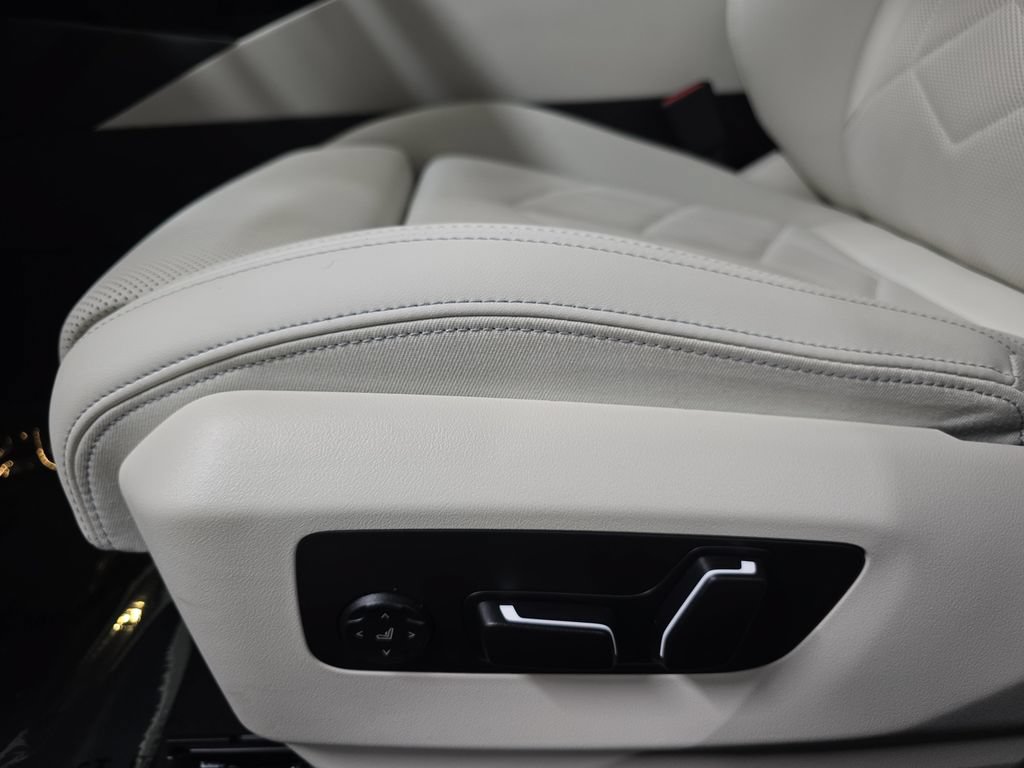Used 2026 BMW 530i RWD image 28