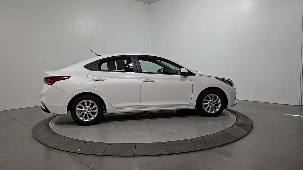 Used 2021 Hyundai Accent SEL FWD image 7
