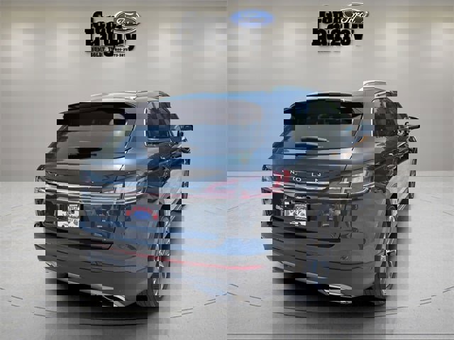 Used 2022 Lincoln Nautilus Reserve w/ Equipment Group 201A image 8