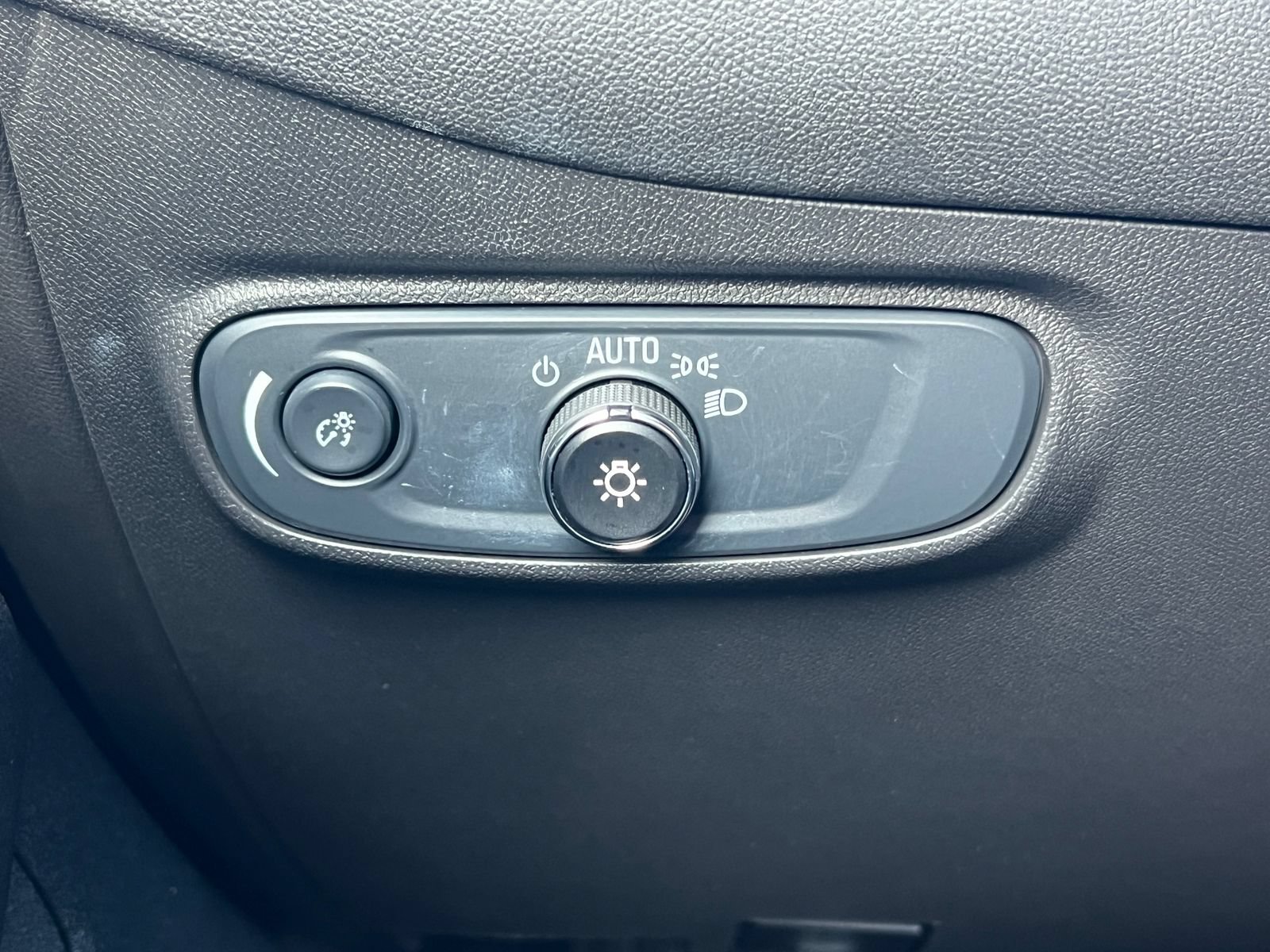 Used 2024 Chevrolet Equinox LT AWD/4WD image 20