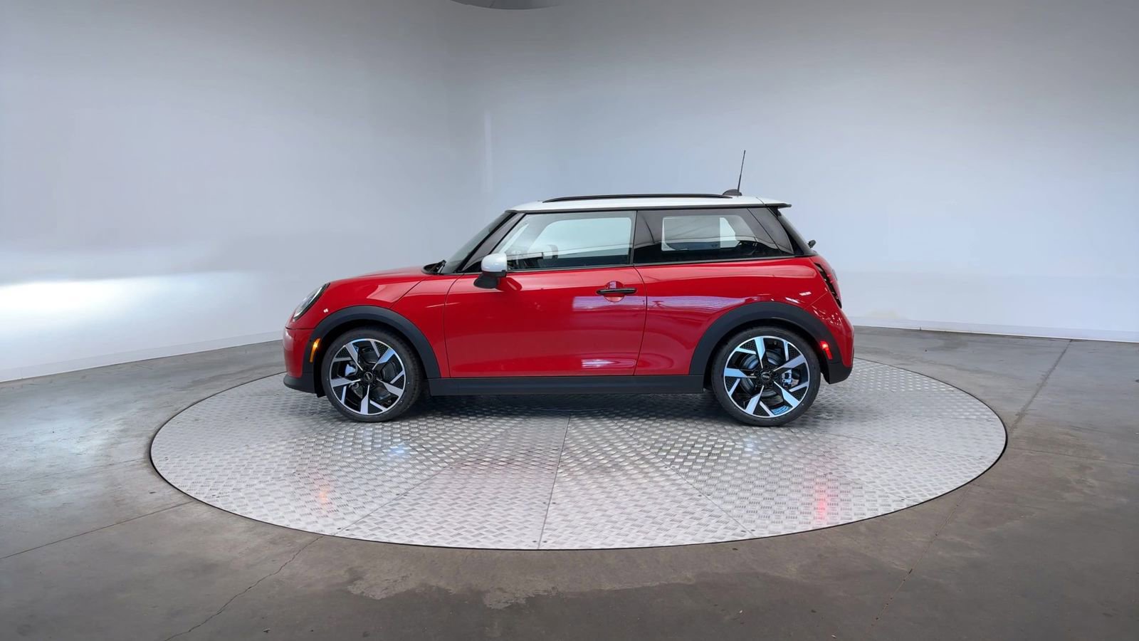 New 2026 MINI Cooper 2-Door Hardtop FWD image 7