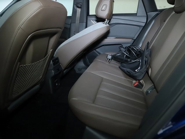 Used 2024 Audi Q4 e-tron Premium w/ Convenience Package image 14