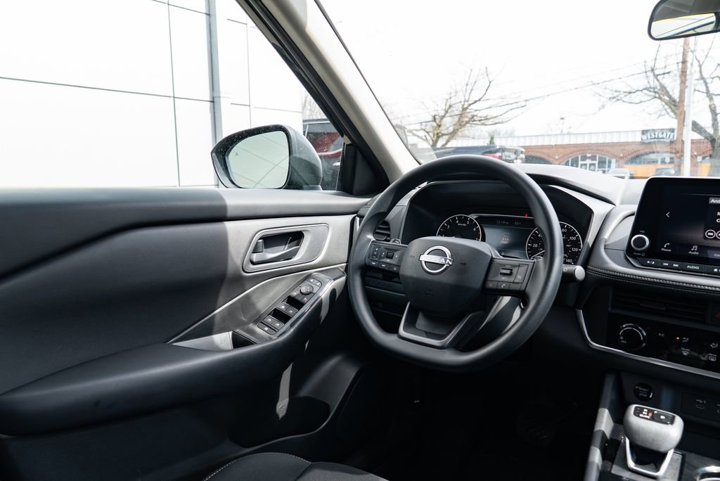 Certified 2025 Nissan Rogue S image 11