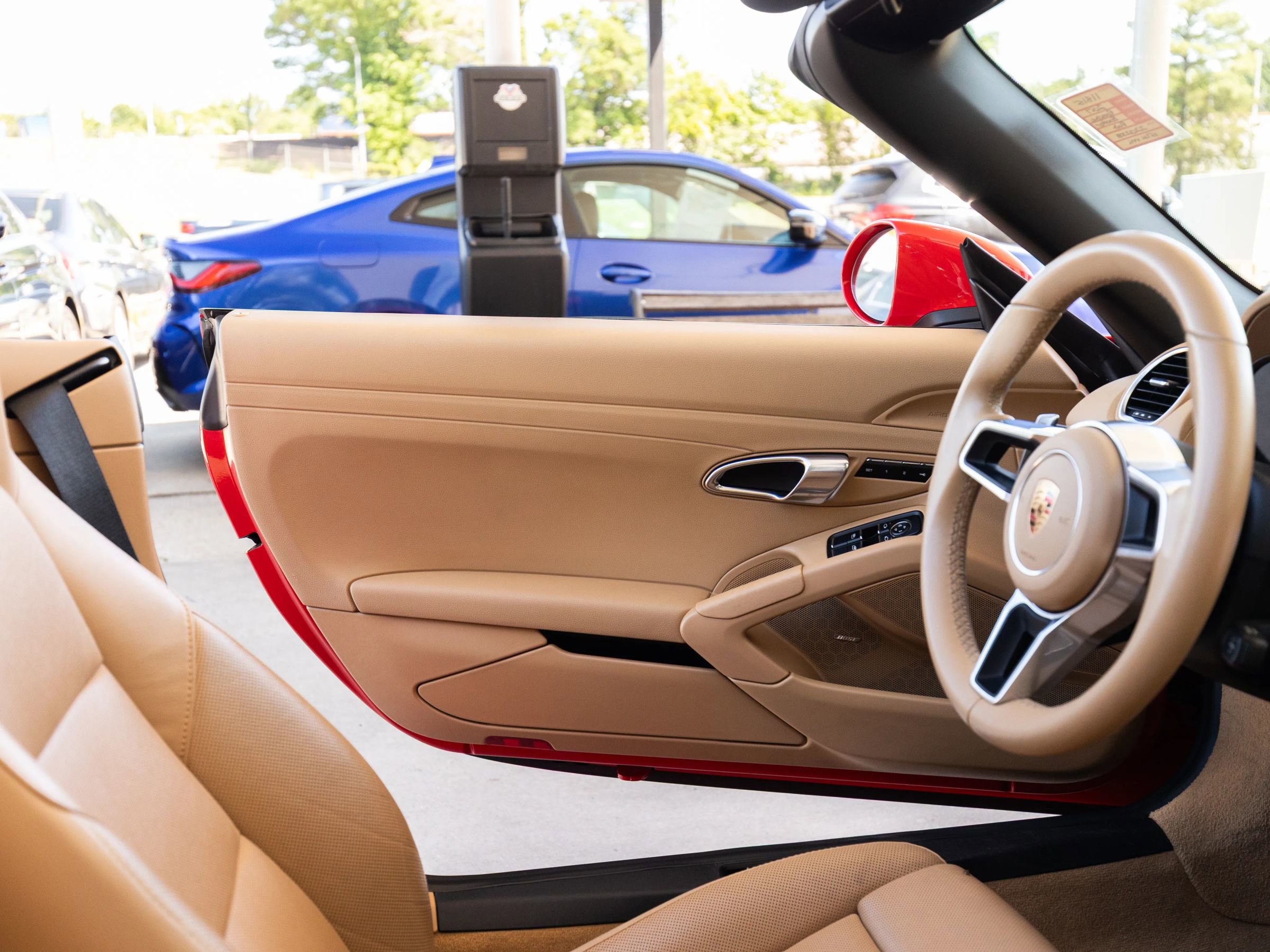 Used 2017 Porsche 718 Boxster RWD image 28