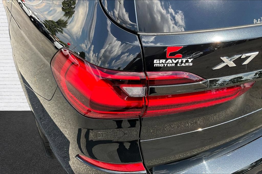 Used 2022 BMW X7 xDrive40i w/ M Sport Package AWD/4WD image 22