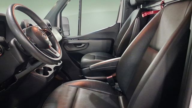 Used 2024 Mercedes-Benz Sprinter 2500 image 9
