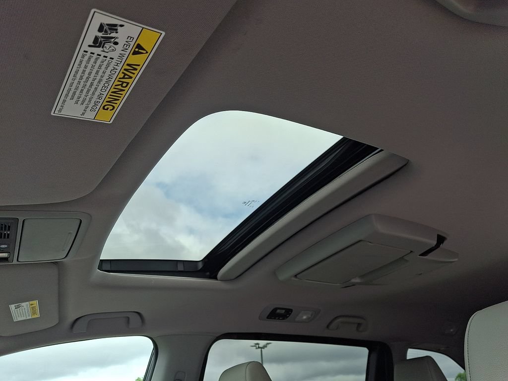 Used 2024 Honda Odyssey Touring image 14