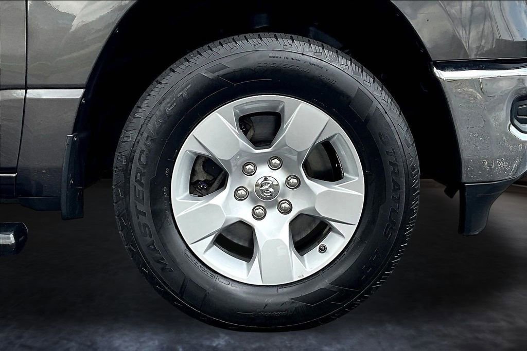 Used 2020 RAM 1500 Big Horn AWD/4WD image 35