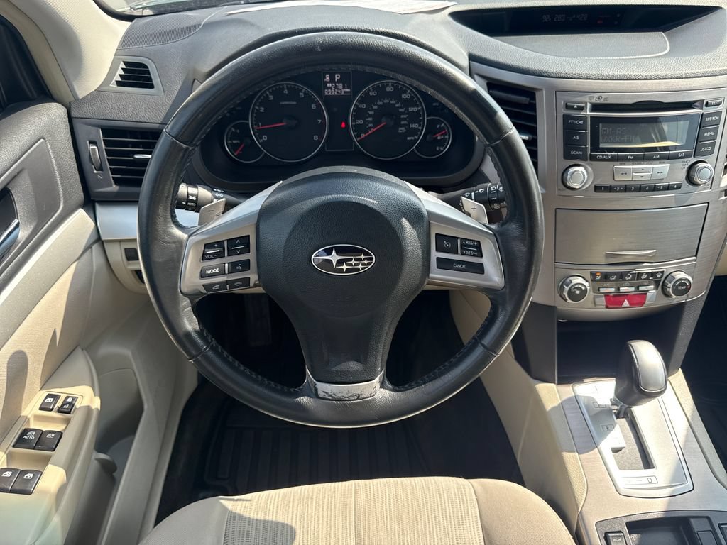 Used 2013 Subaru Outback 2.5i Premium AWD/4WD image 10