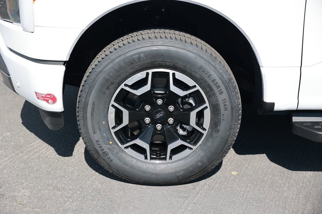 Used 2023 Ford F150 Lightning XLT image 11