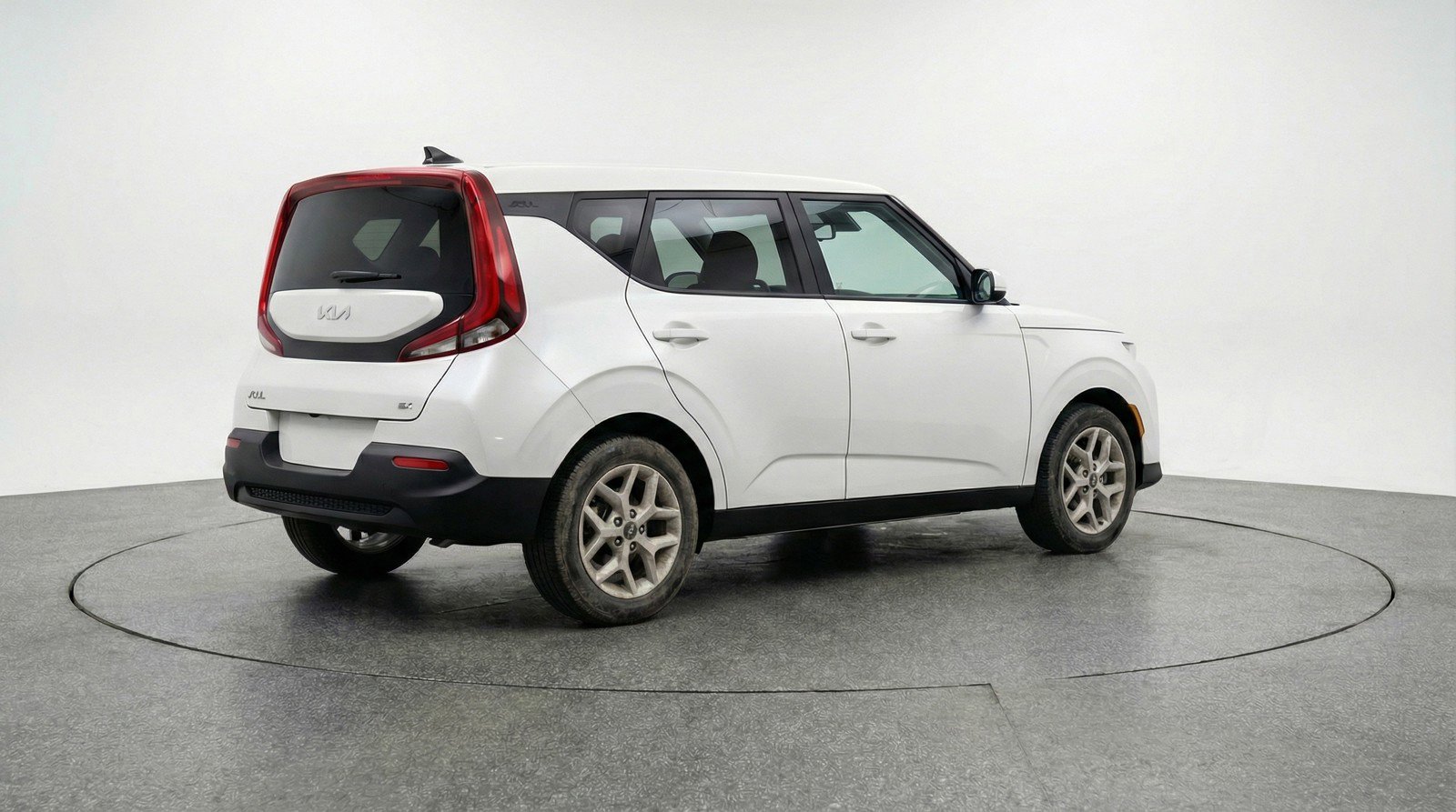 Used 2025 Kia Soul LX w/ LX Technology Package image 9