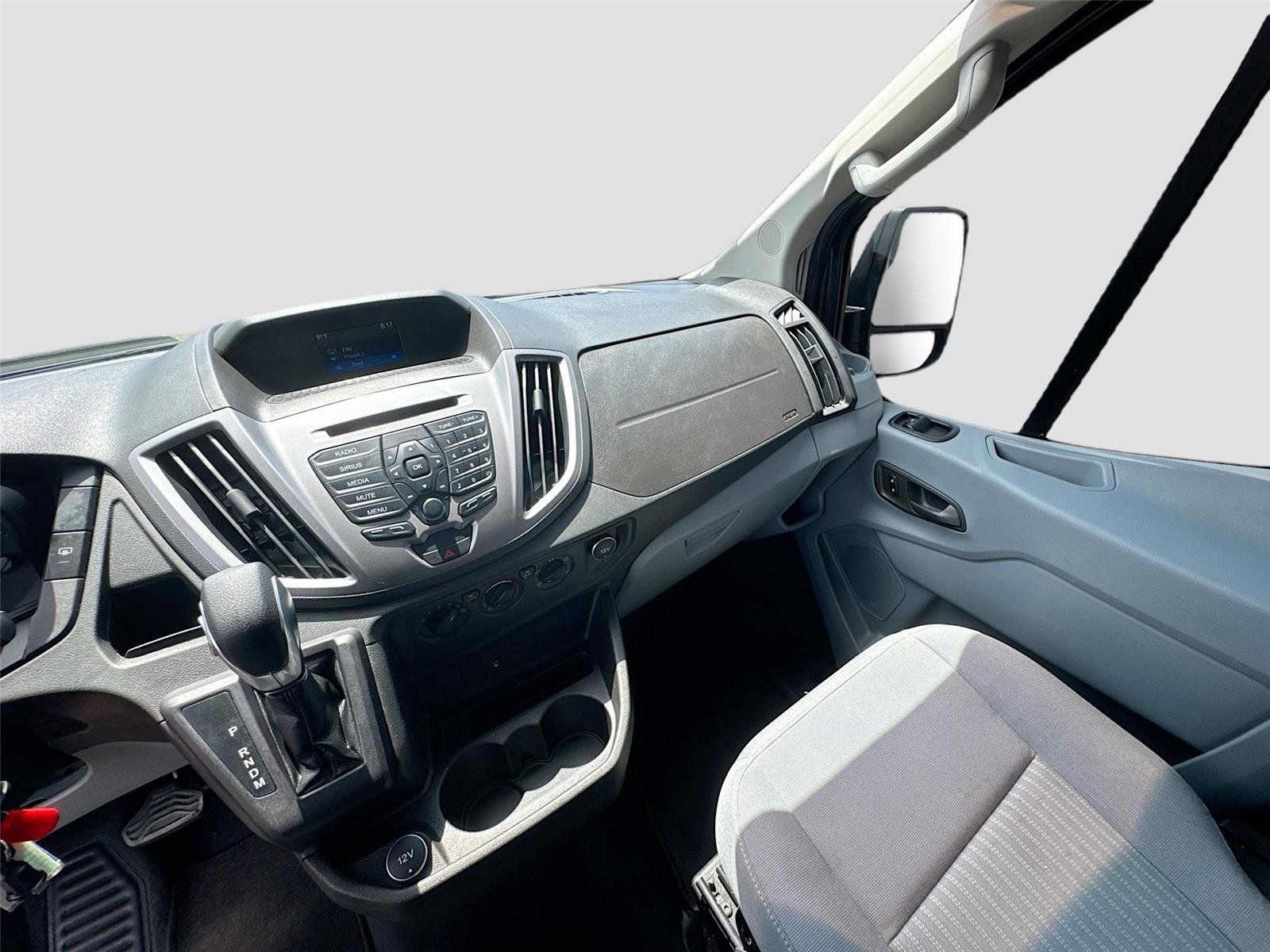 Used 2017 Ford Transit 350 XLT RWD image 8