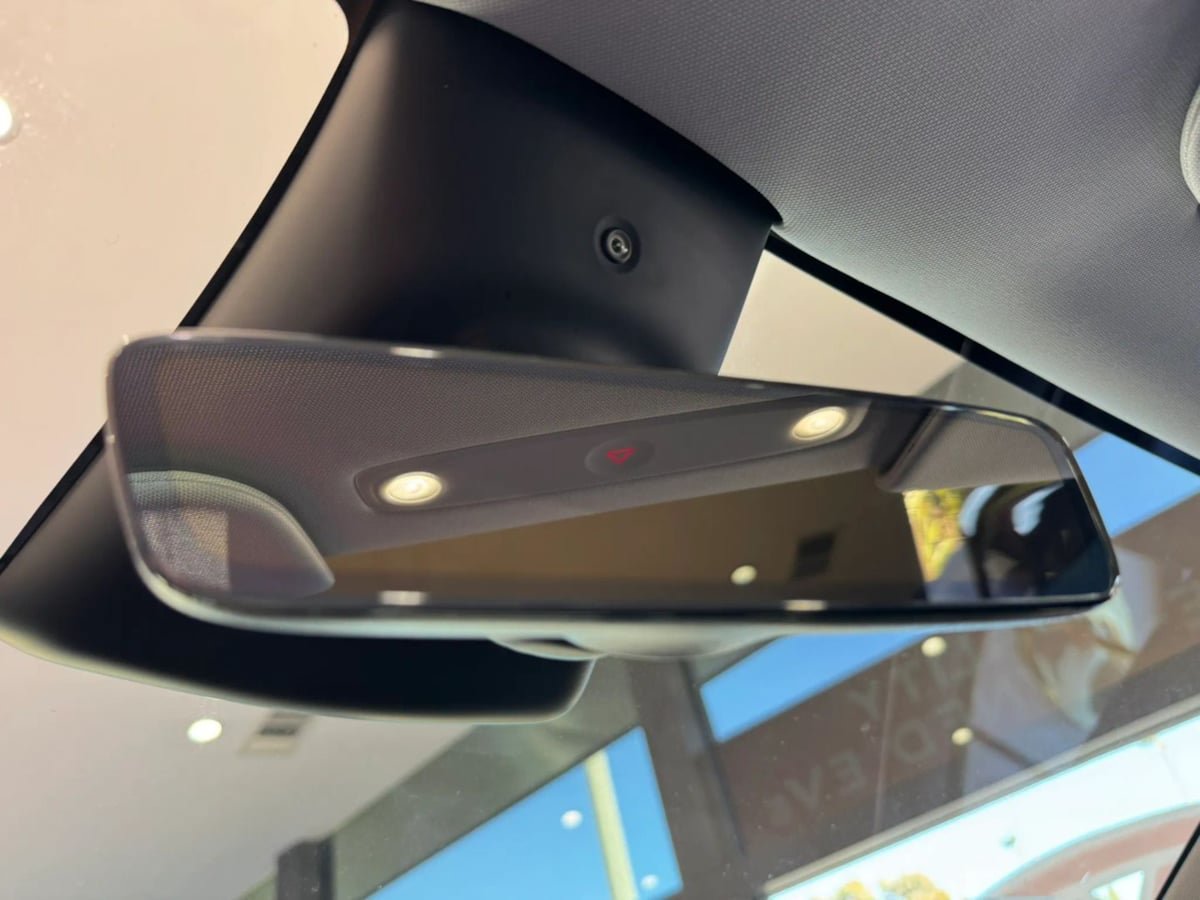 Used 2026 Tesla Model Y AWD image 18