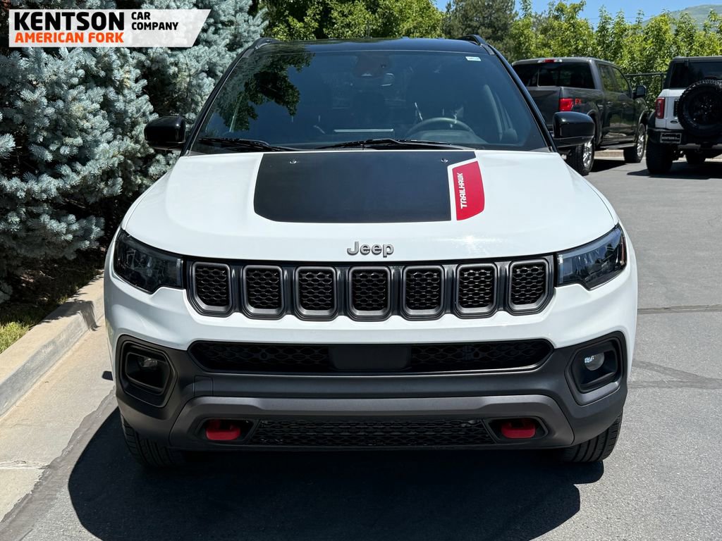 Used 2023 Jeep Compass Trailhawk video 2