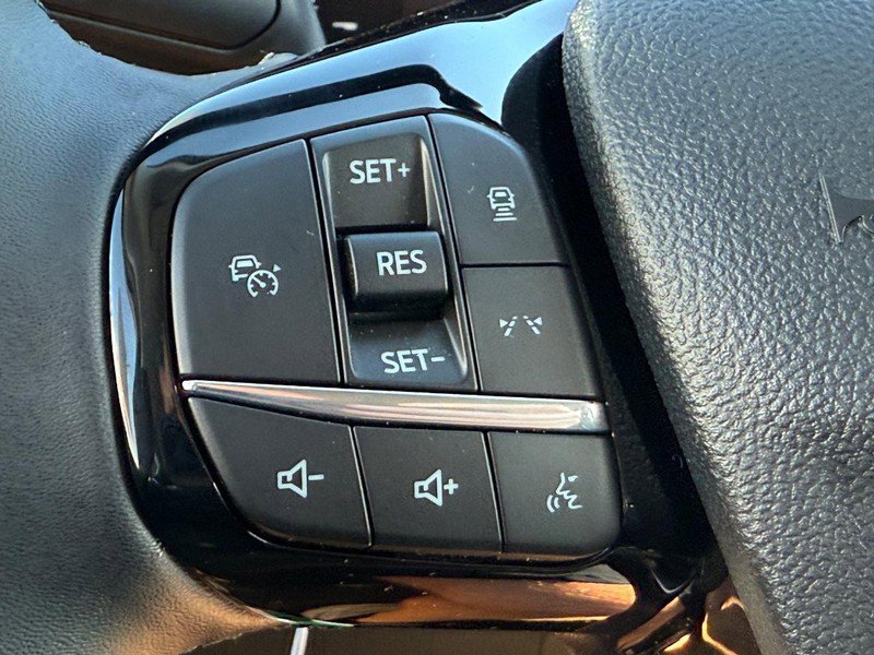 New 2026 Ford Escape SE image 10