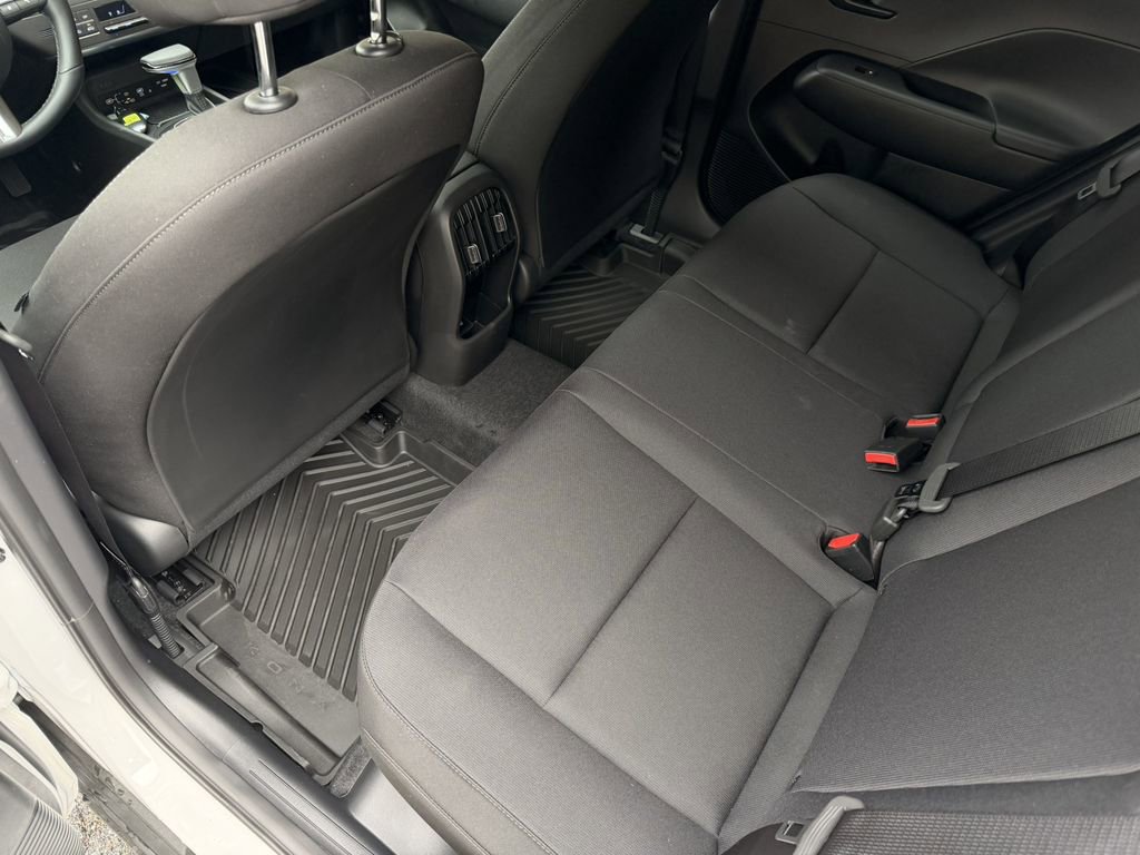 New 2026 Hyundai Kona SE image 18