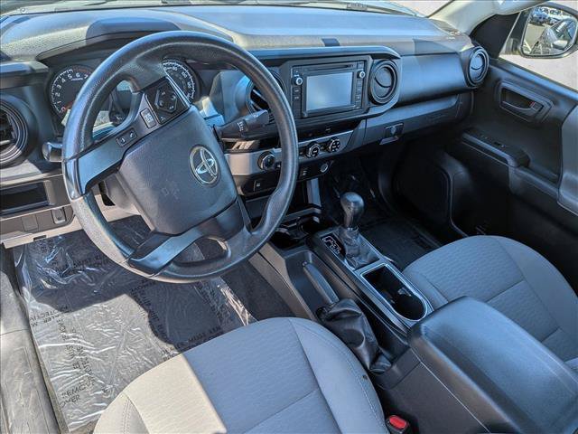 Used 2017 Toyota Tacoma SR AWD/4WD image 10