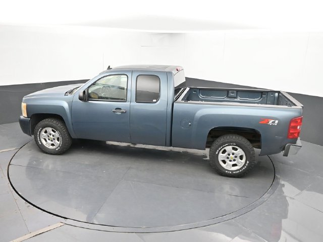 Used 2009 Chevrolet Silverado 1500 LT w/ Power Pack Plus AWD/4WD image 36