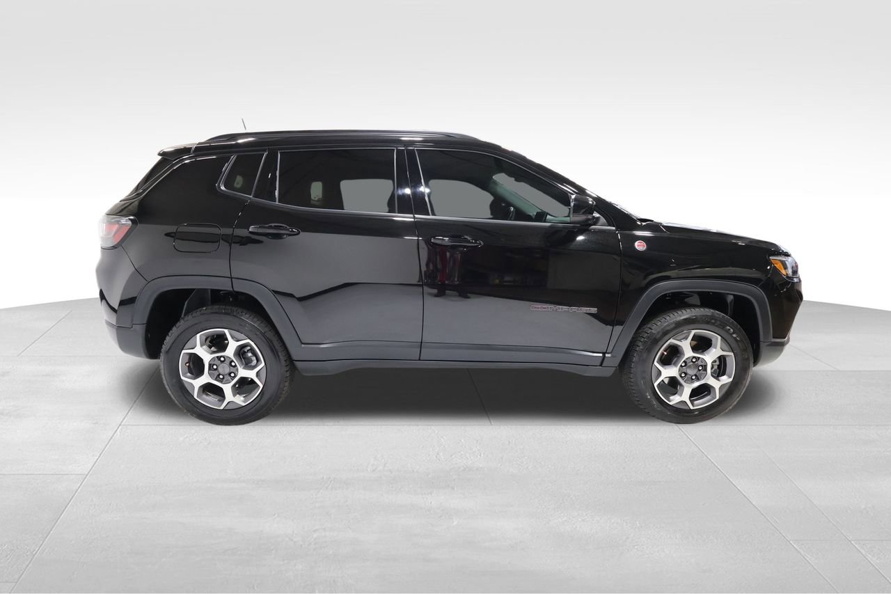 Used 2022 Jeep Compass Trailhawk w/ Trailhawk Elite Group image 5