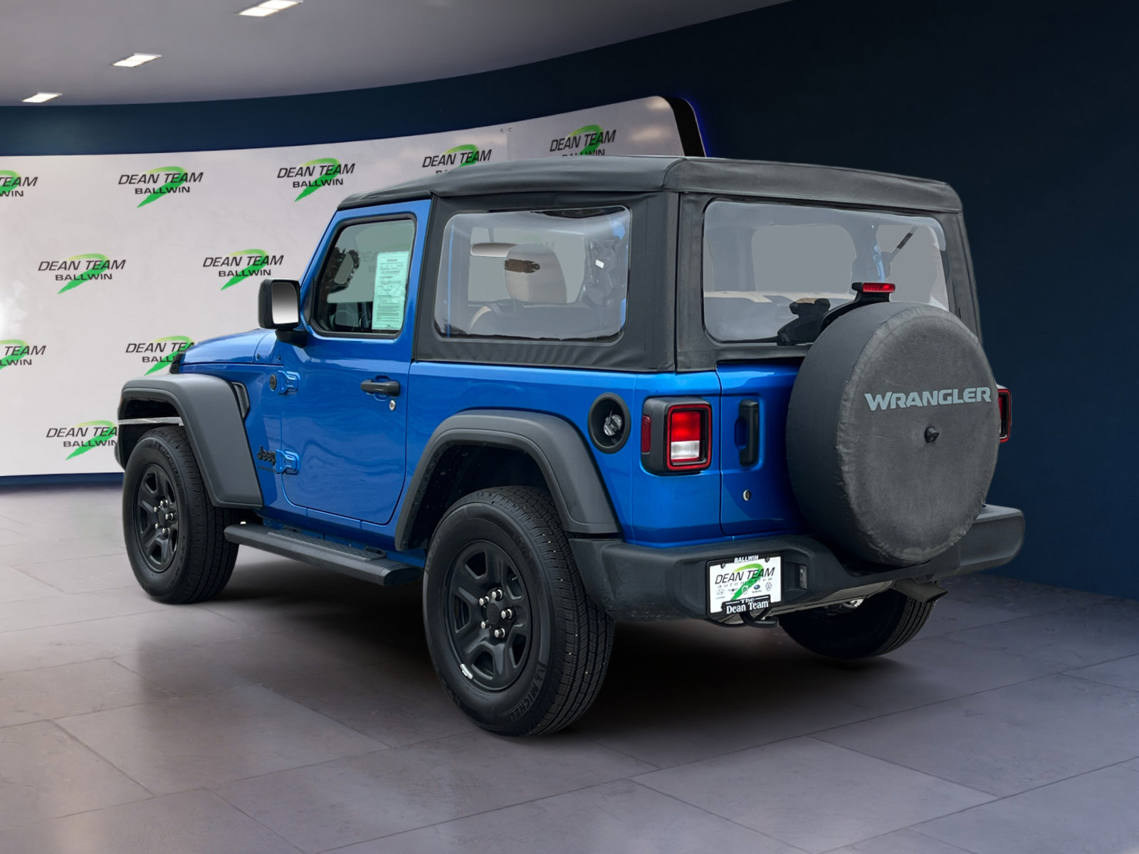 Used 2022 Jeep Wrangler Sport AWD/4WD image 7
