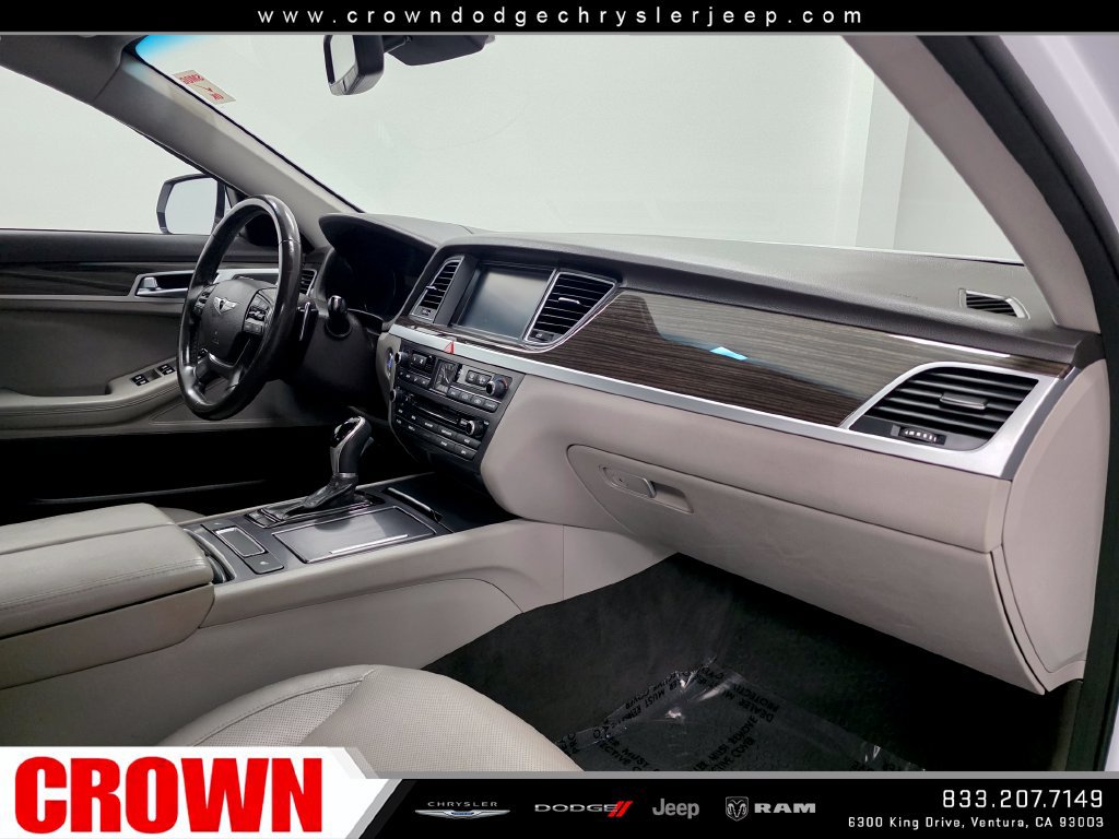 Used 2016 Hyundai Genesis 3.8 RWD image 13