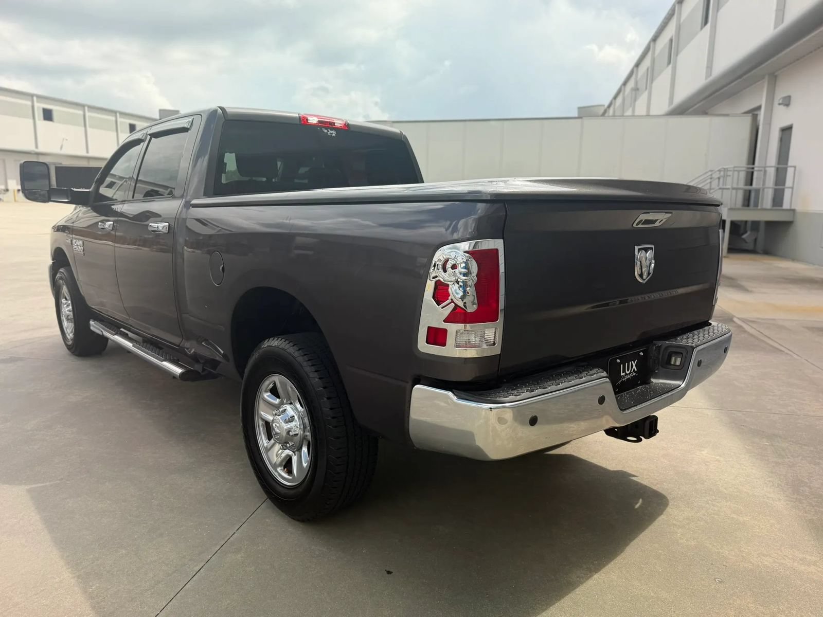 Used 2018 RAM 2500 Tradesman w/ Chrome Appearance Group RWD image 12