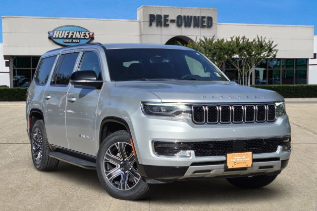 Certified 2024 Jeep Wagoneer Series II w/ Flexible Seating Group