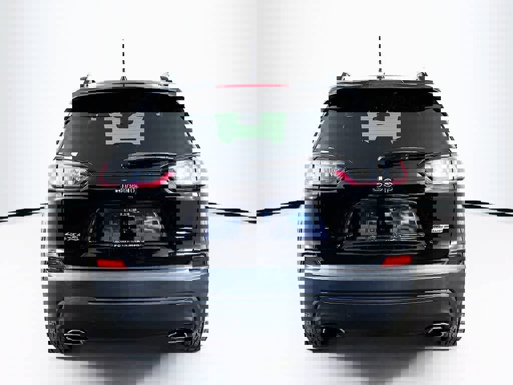 Used 2022 Jeep Cherokee Latitude Lux w/ Sun & Sound Group image 5