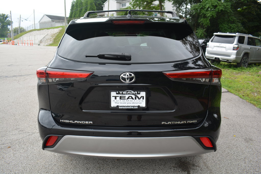 Used 2021 Toyota Highlander Platinum AWD/4WD image 6